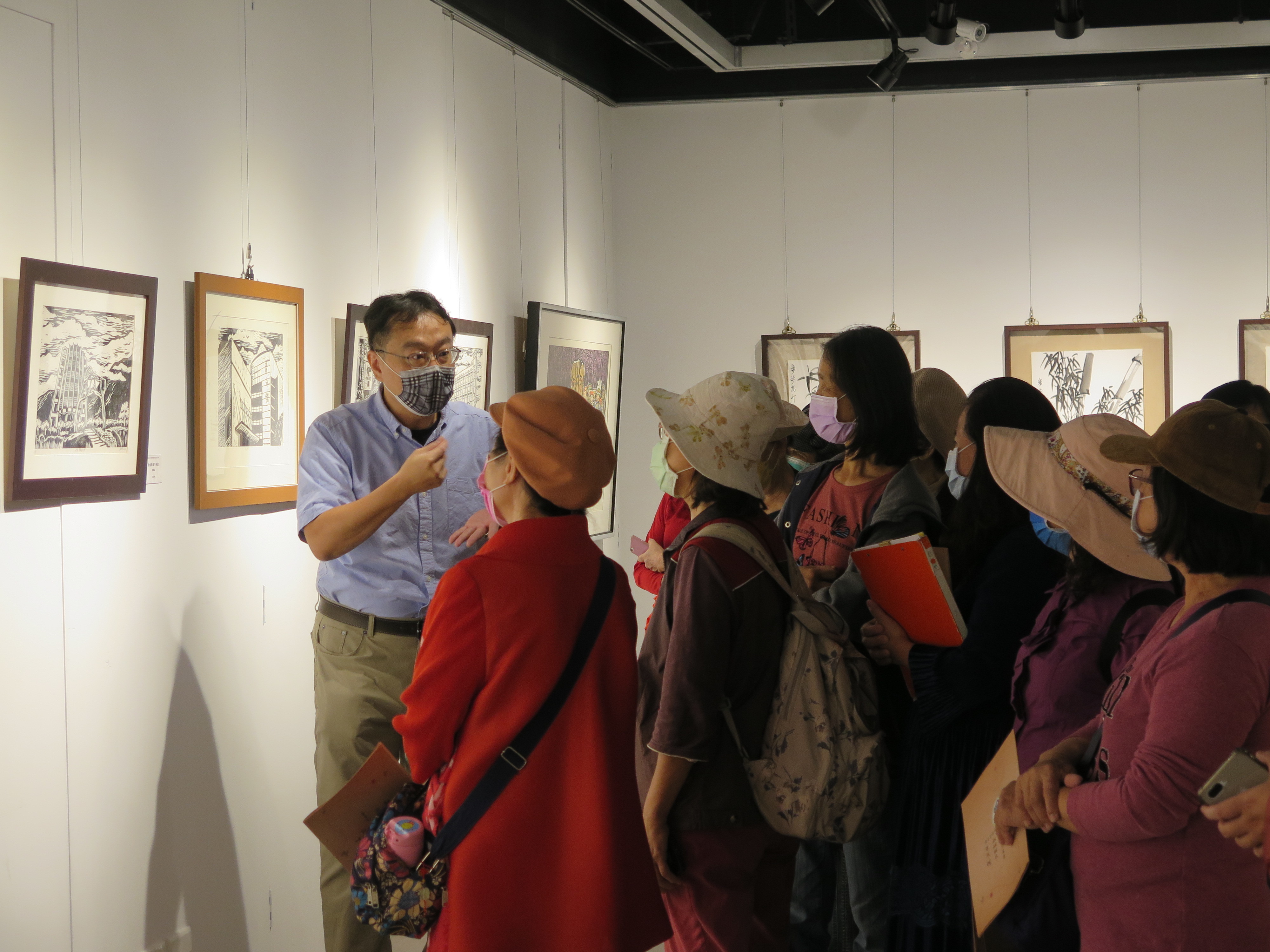 校園參觀-工具機大樓藝術中心(明秀書院師生聯展)